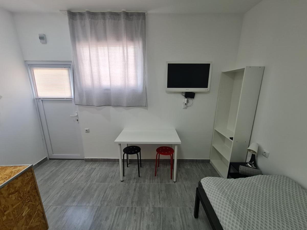 Budget Apartment Lelo Center1 Osijek Exterior photo